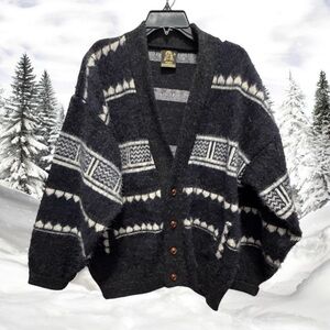 Men's Cozy Black and White Cardigan